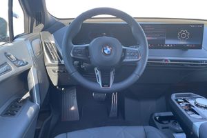 BMW iX bild 9