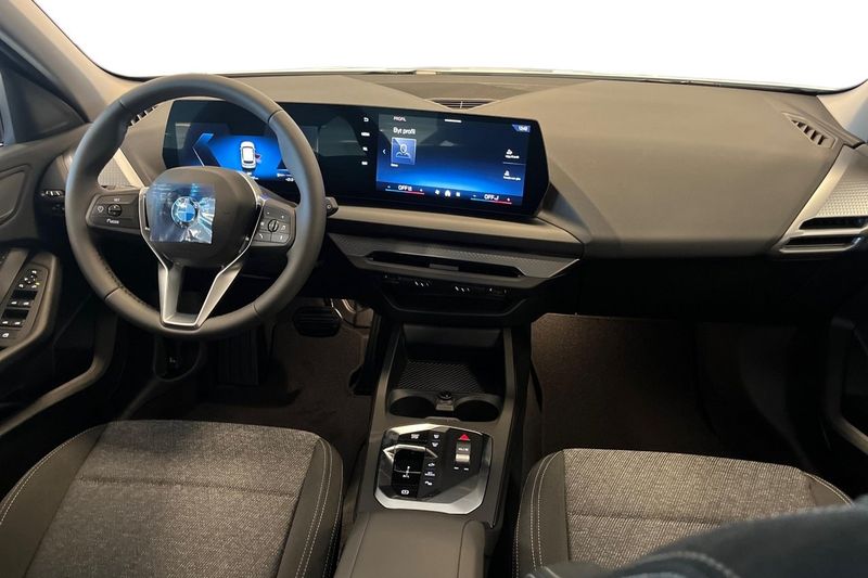 BMW 120 bild 8