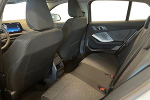 BMW 120 bild 11