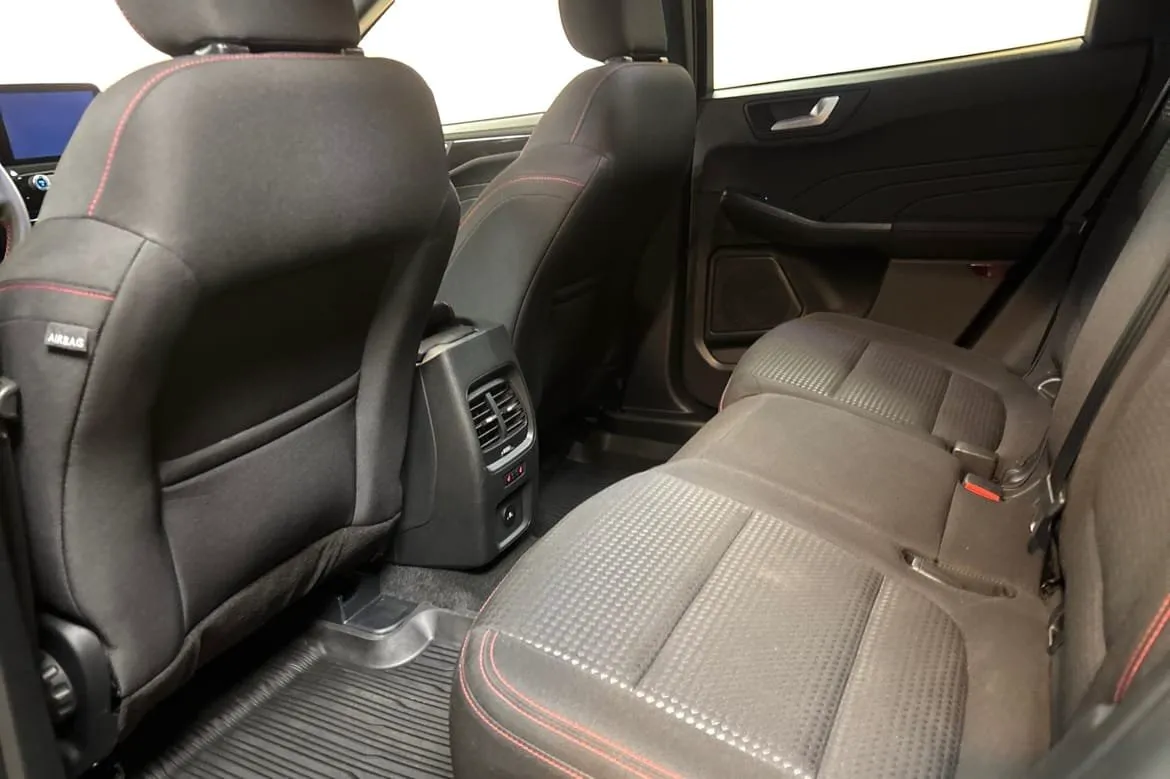 Ford Kuga bild 23