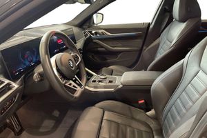 BMW i4 bild 12