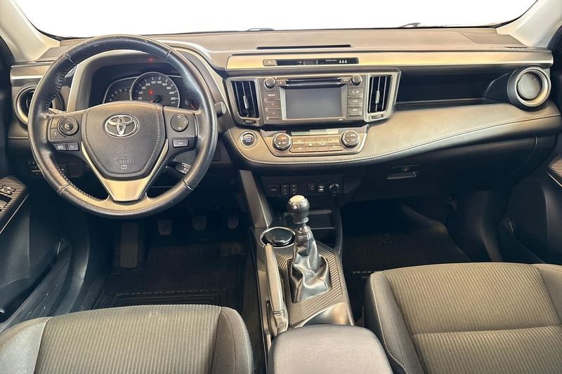 Toyota RAV4 bild 9