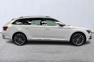Skoda Superb bild 3