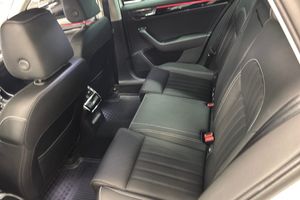 Skoda Superb bild 12