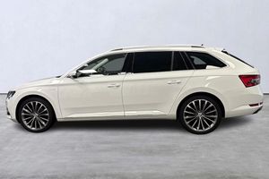 Skoda Superb bild 2