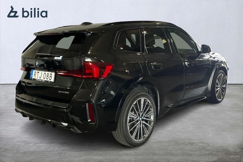 BMW iX1 bild 16