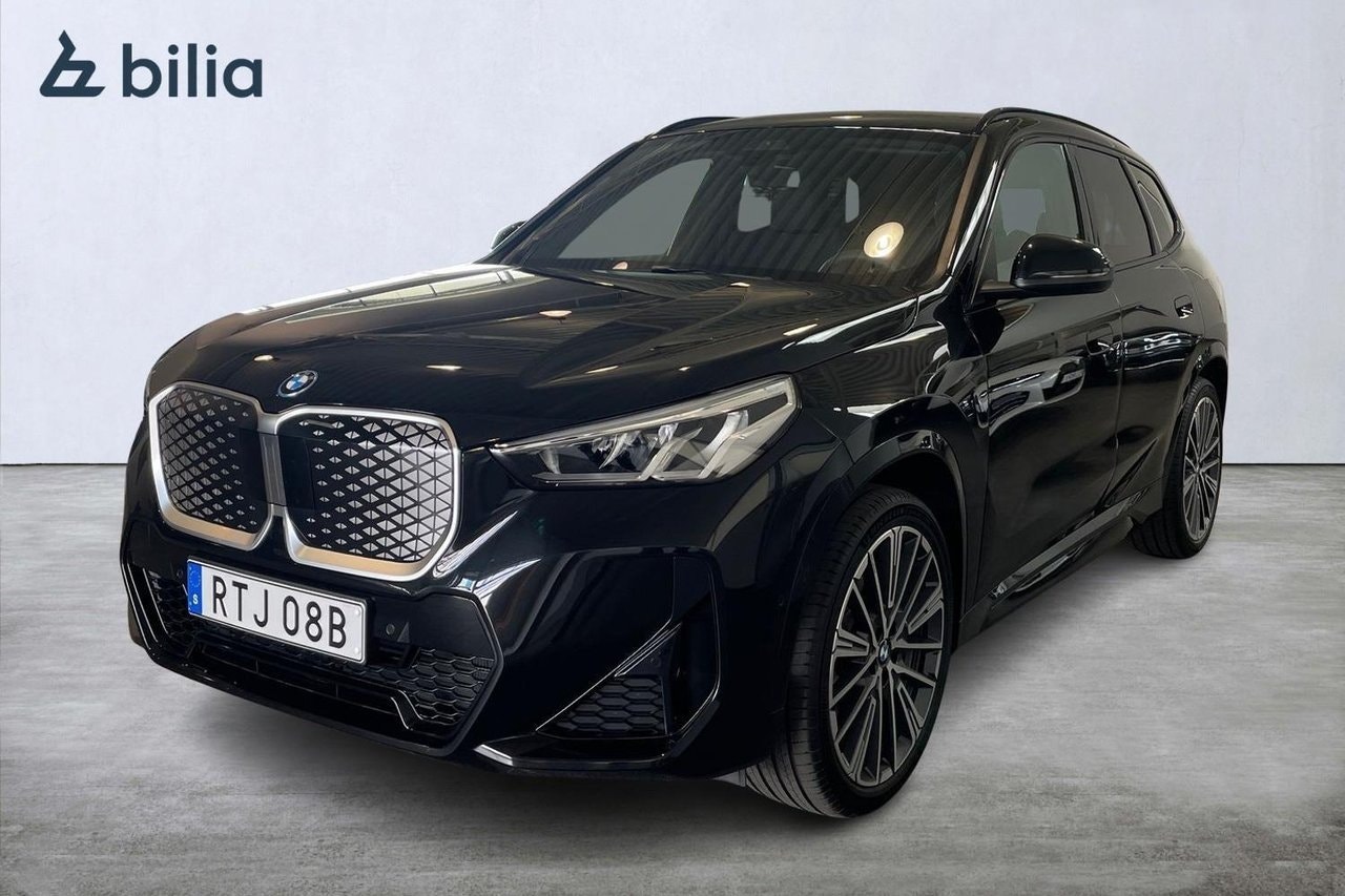 BMW iX1