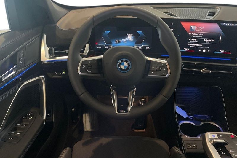 BMW iX1 bild 8