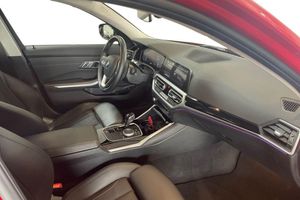 BMW 330 bild 6
