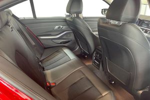 BMW 330 bild 7