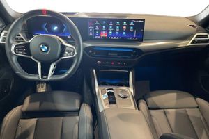 BMW i4 bild 8