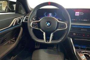 BMW i4 bild 9