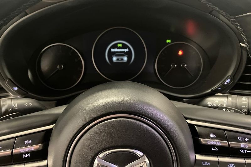 Mazda CX-30 bild 16