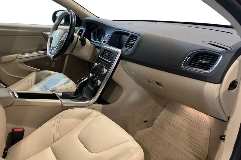 Volvo V60 bild 7