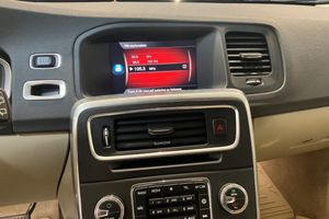 Volvo V60 bild 15