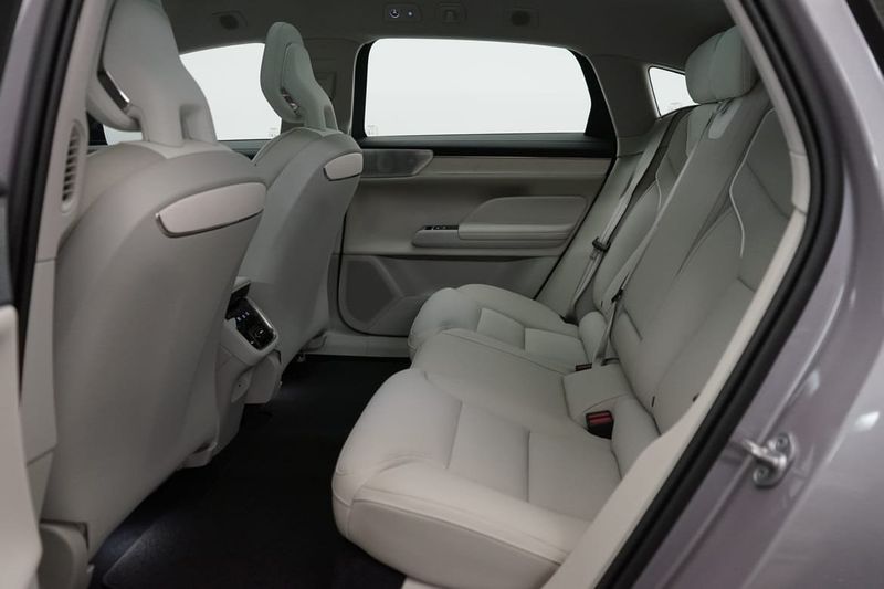Volvo ES90 bild 6