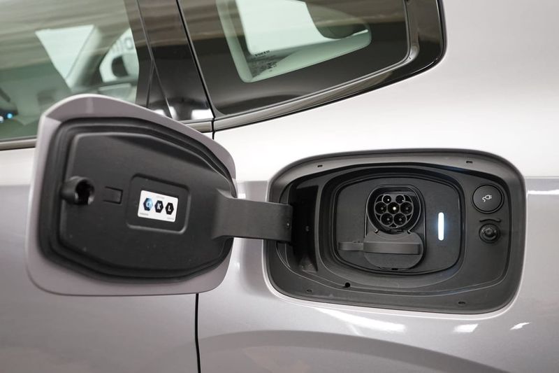 Volvo ES90 bild 16