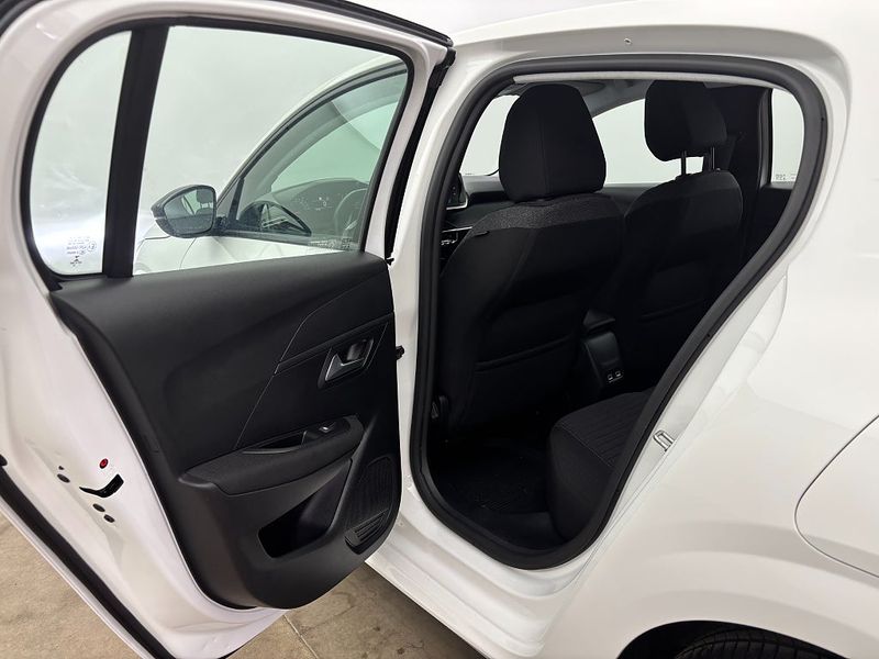 Peugeot 208 bild 14