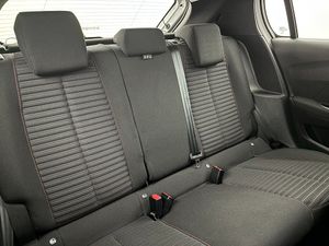 Peugeot 208 bild 24