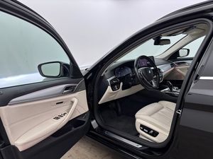 BMW 530 bild 12