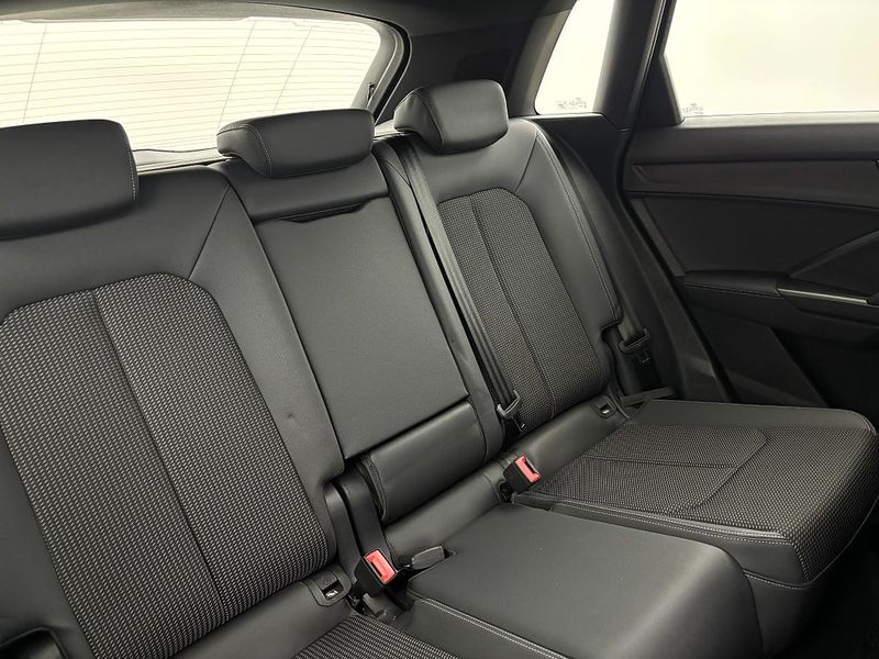 Audi Q3 bild 21