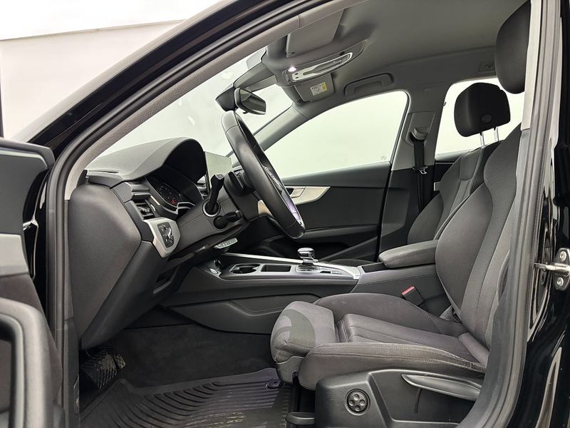Audi A4 bild 13