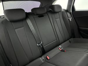 Audi A4 bild 21