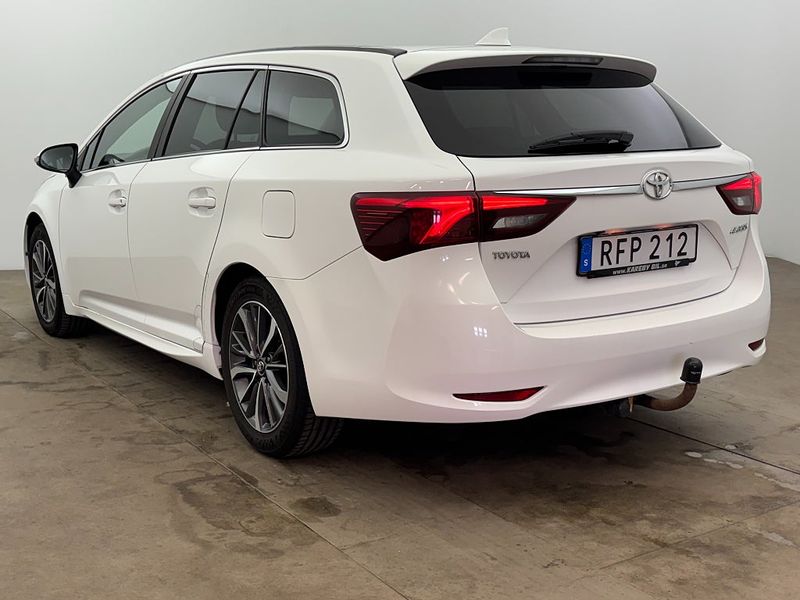 Toyota Avensis bild 4