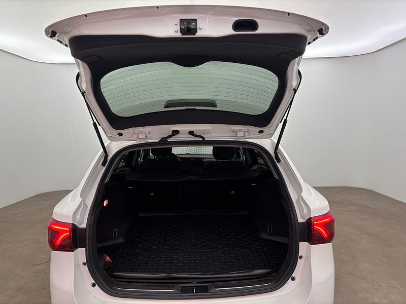 Toyota Avensis bild 14