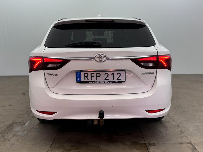 Toyota Avensis bild 5