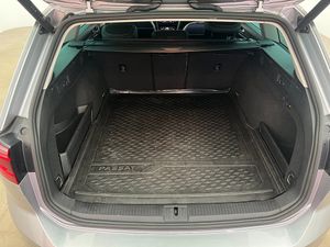 Volkswagen Passat bild 12