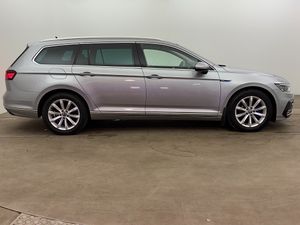 Volkswagen Passat bild 7