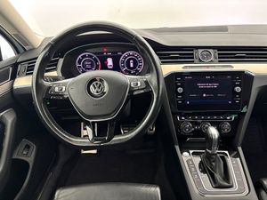 Volkswagen Passat bild 18