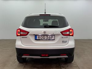 Suzuki S-CROSS bild 4