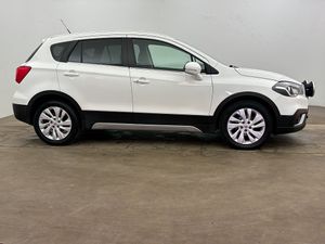 Suzuki S-CROSS bild 6