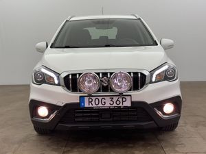 Suzuki S-CROSS bild 8