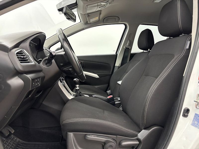 Suzuki S-CROSS bild 12