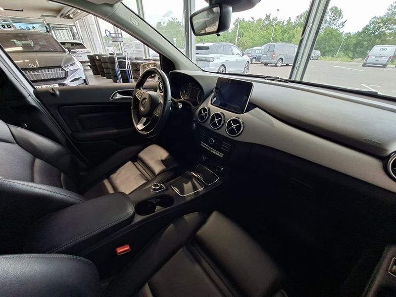 Mercedes B180 bild 9