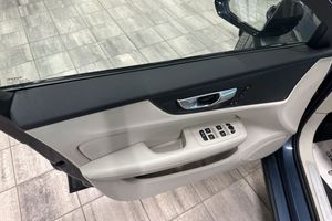 Volvo V60 bild 12