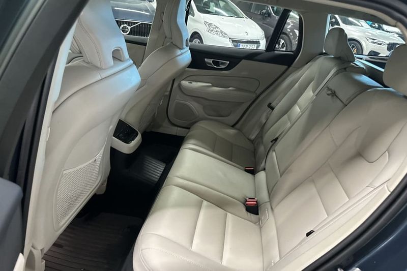 Volvo V60 bild 17