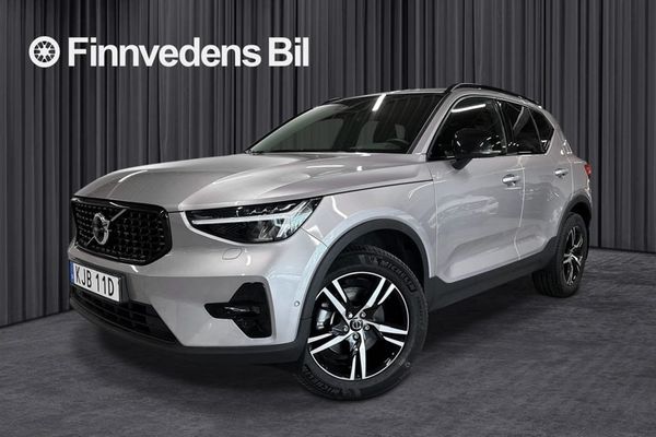 Volvo XC40 B3 FWD Bensin Plus Dark - 2026