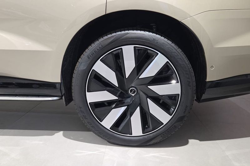 Volvo EX90 bild 25