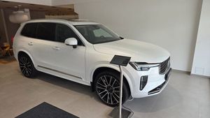 Volvo XC90 bild 1