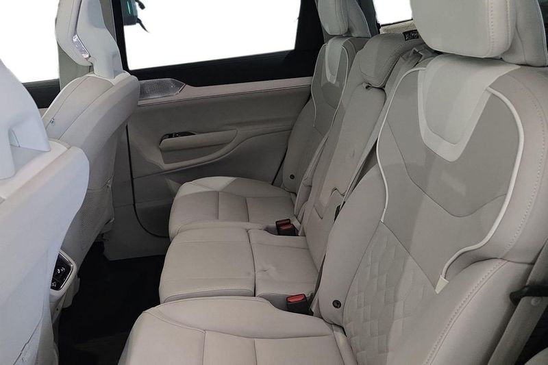 Volvo EX90 bild 14