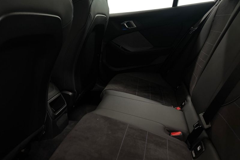 BMW 120 bild 11