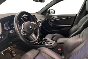 BMW 218 bild 12