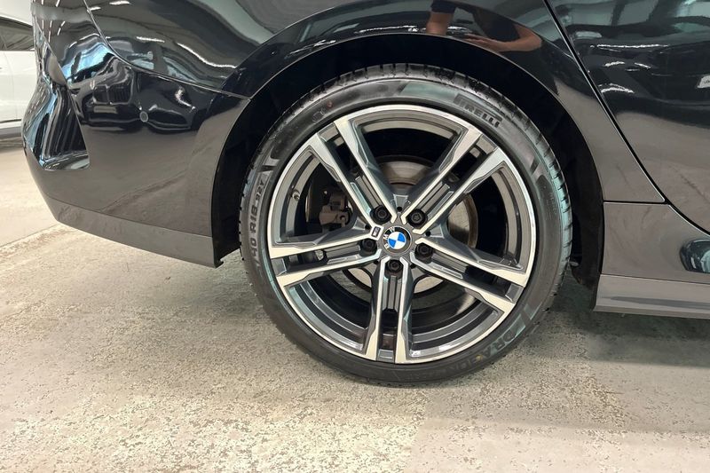 BMW 218 bild 14