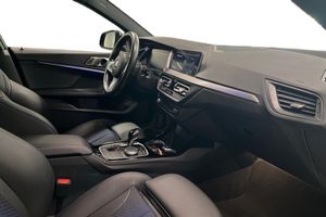 BMW 218 bild 6