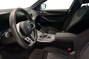 BMW i4 bild 12