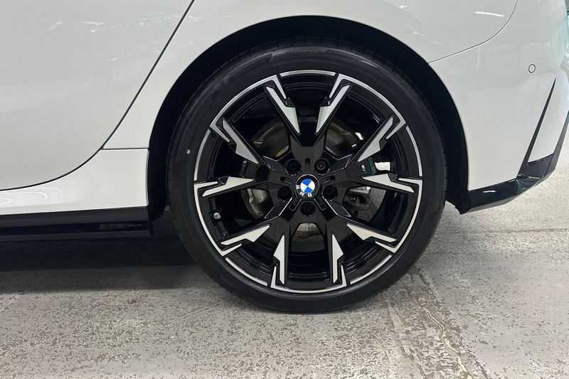 BMW 120 bild 15